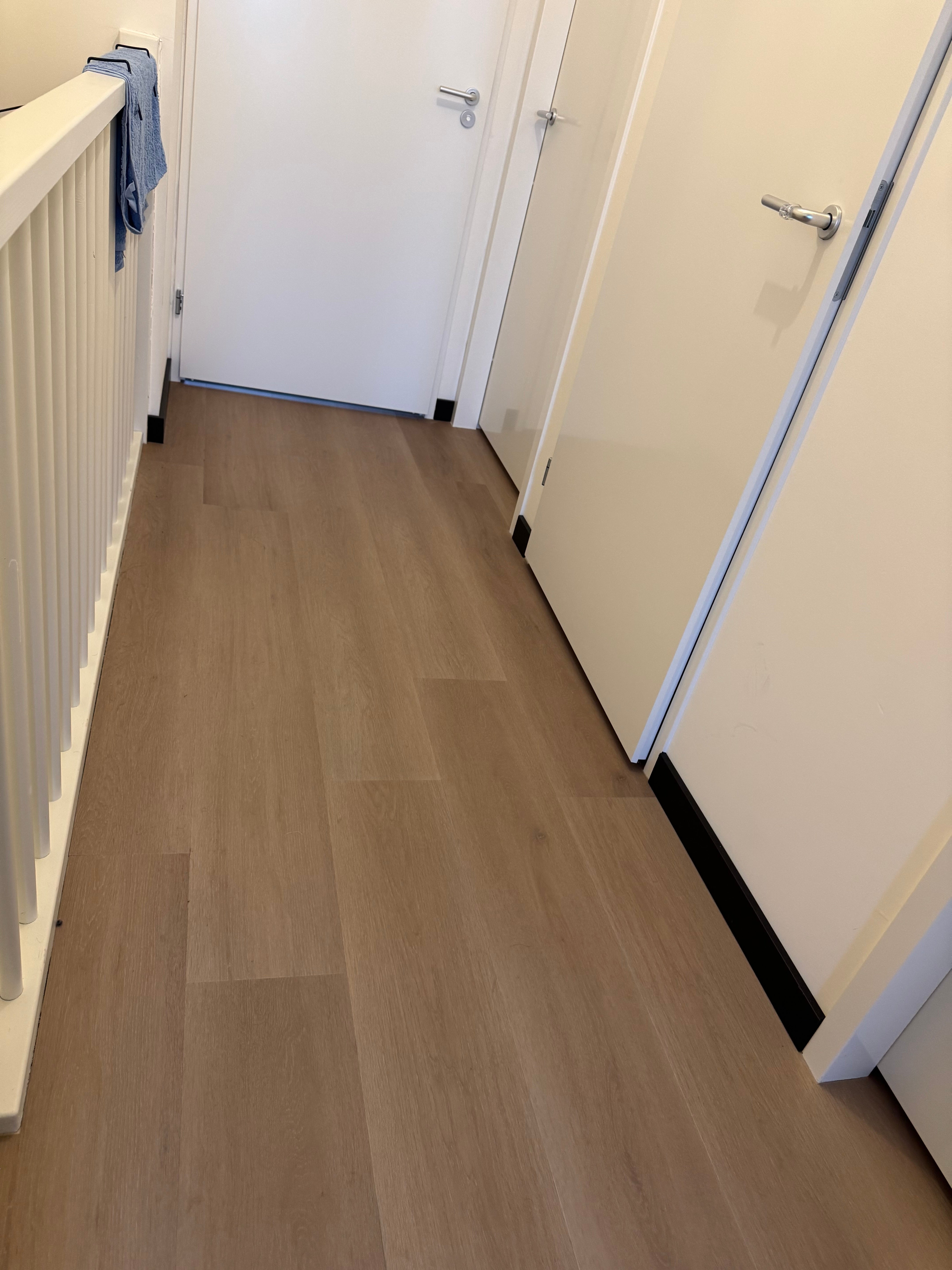 Amber Cranberry Eiken Klik PVC Vloer Stroken